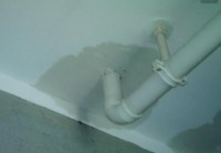 樓上漏水怎么修理？樓上漏水的原因？